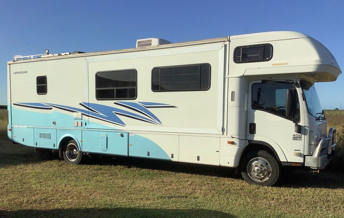 2010 Winnebago Longreach - Caravan Sales